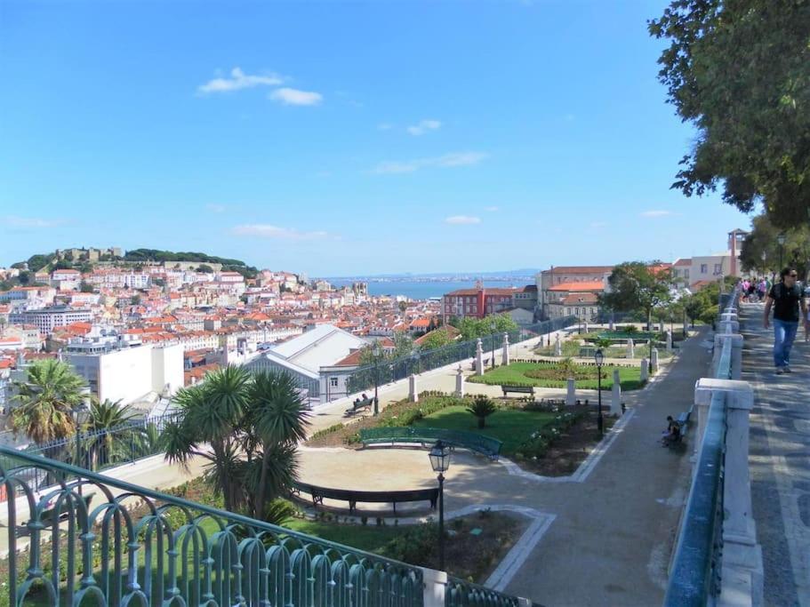 Mm3 Very Central Baixa-Rossio! Castle View And Free Parking! Lissabon Exterior foto